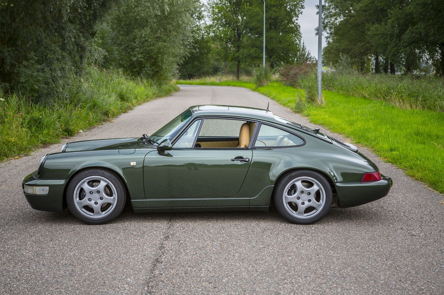 Porsche 911 Carrera 2 Coupé